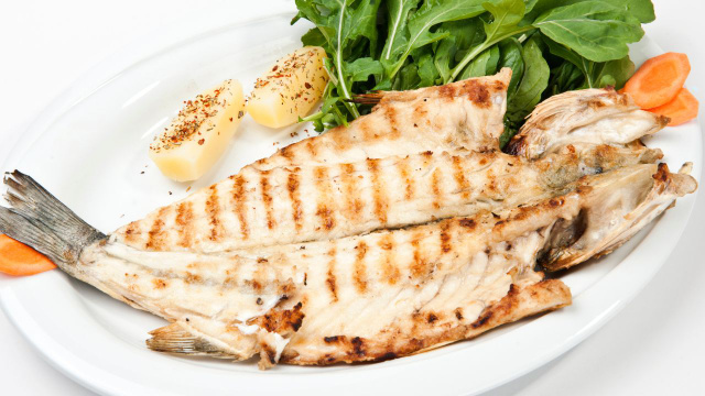 Raramente comemos esse peixe que é o mais saudável do mundo, mas ele fortalece o coração e ainda aumenta a imunidade