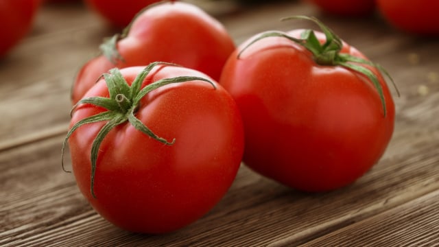 Essa é a forma correta de armazenar tomates maduros para durarem mais sem perder o sabor