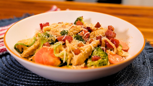 Chicken pasta primavera (Créditos: TudoGostoso)