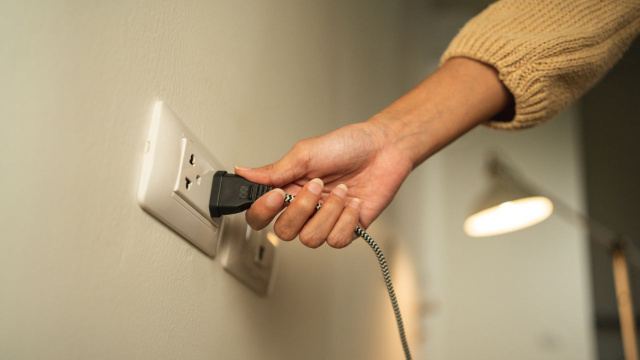 Nem geladeira, nem micro-ondas: o eletrodoméstico que você precisa desligar antes de uma tempestade (o reparo pode custar uma fortuna!)