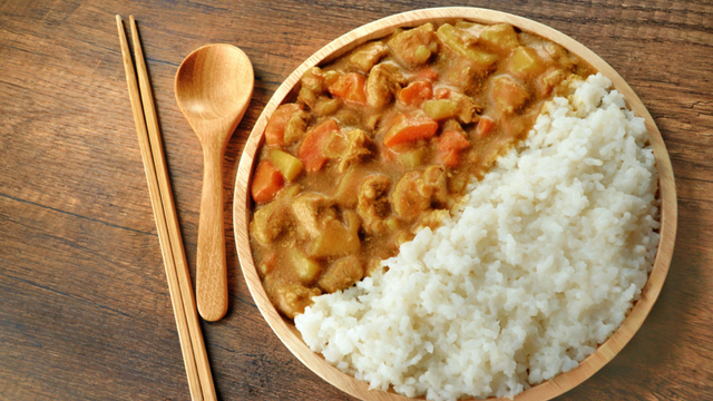 O curry à moda japonesa que virou clássico: o sucesso do karê, prato que é paixão nacional
