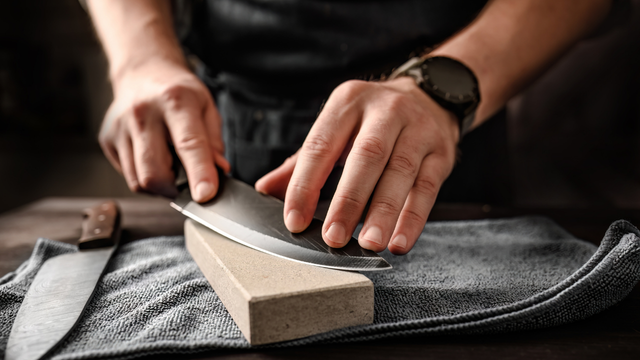 Como escolher a melhor faca para os principais tipos de corte no dia a dia de quem cozinha