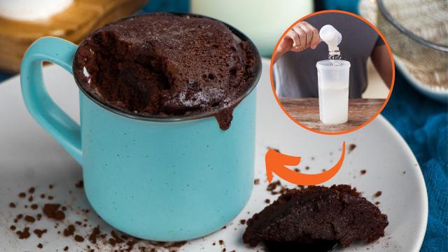 Essa receita de bolo proteico e de caneca é perfeita para quem não quer sair da dieta e tem pressa!