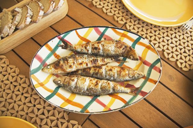 Junto com o salmão e atum, a sardinha é rica em vitamina D e ômega 3. (créditos: Shutterstock)