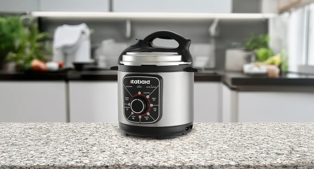 Com 40% OFF, esta panela de pressão elétrica vai transformar sua rotina