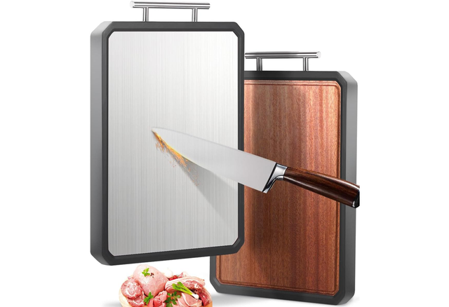 Tábua de corte dupla face em inox e madeira, resistente, higiênica e ideal para preparar carnes e vegetais com praticidade e durabilidade (Divulgação: Amazon).