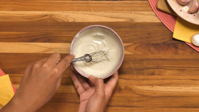 Massa para empanar as pipocas de frango (Créditos: TudoGostoso)