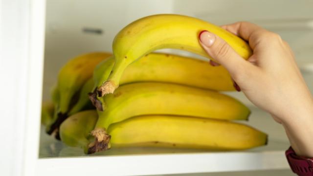 Depois que eu descobri esse truque para conservar banana madura, ela dura semanas lá em casa