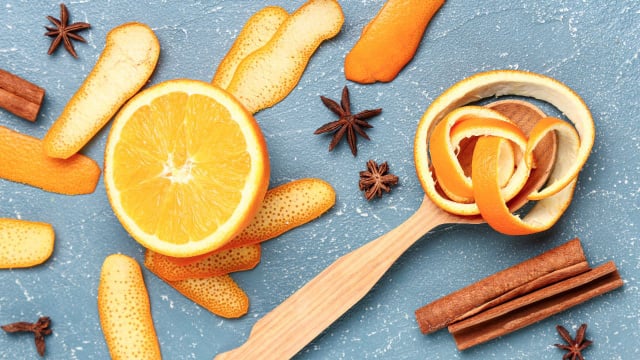 Laranja e canela são ricos em óleos essenciais que perfumam o ambiente de forma natural (Créditos: Shutterstock)