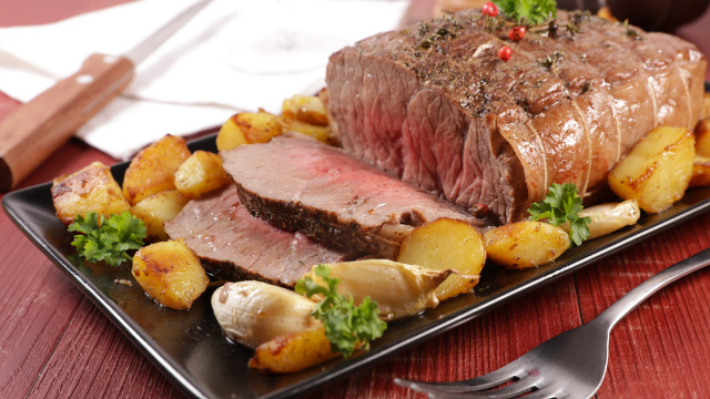 Como evitar que o seu rosbife de Natal resseque: dicas para deixá-lo ...