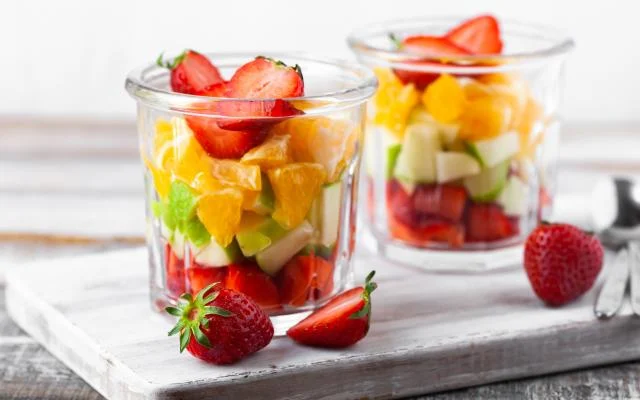 A salada de frutas é uma boa sobremesa para o verão (Créditos: TudoGostoso)