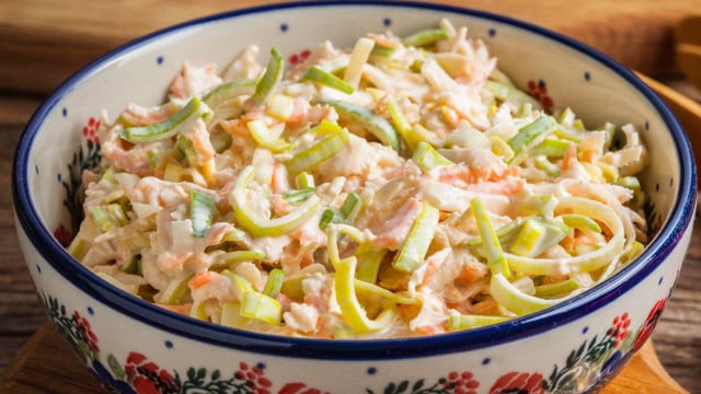 Meu sucesso de Páscoa: uma salada que preparo em grandes quantidades e que desaparece rapidinho