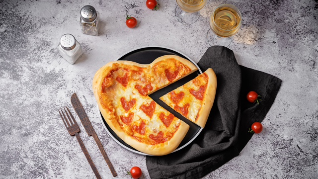 Os itens essenciais para um jantar do Dia dos Namorados super romântico