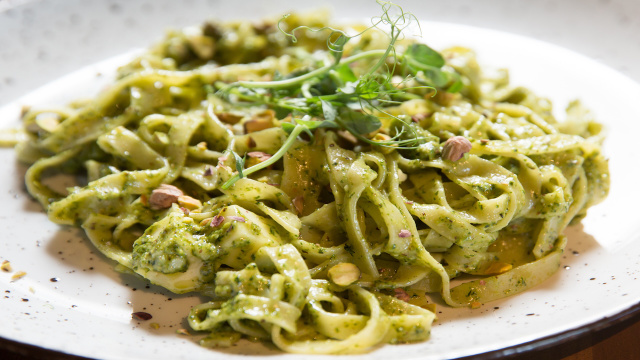 O "molho chique" que está deixando a massa simples com cara de restaurante italiano: incrivelmente cremoso sem creme de leite