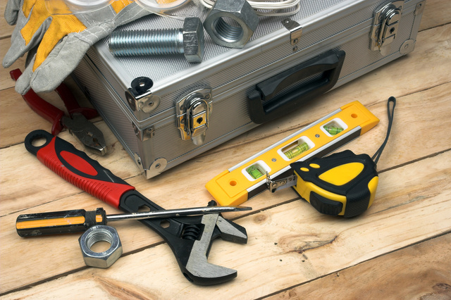 Monte sua primeira maleta de ferramentas: itens básicos e baratos que todo mundo deveria ter em casa