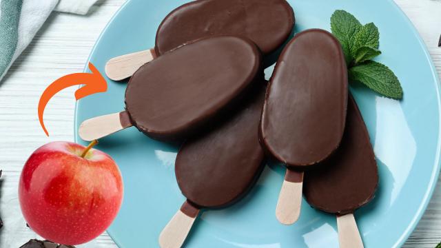 Picolé de chocolate com maçã usando apenas os 2 ingredientes: receita simples fica inacreditavelmente gostosa!
