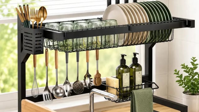 5 itens para deixar a bancada da cozinha mais organizada sem gastar muito