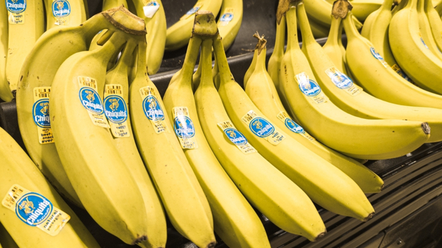 Eu vi essas bananas na loja e as devolvi ao mercado: a vendedora me explicou por que eu fiz a coisa certa