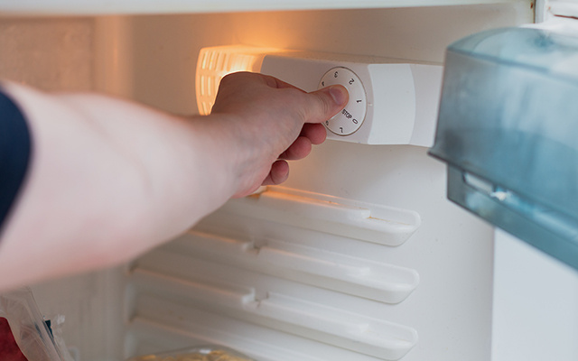 Desligar a geladeira à noite significa economia de energia ou prejudica mais do que ajuda?