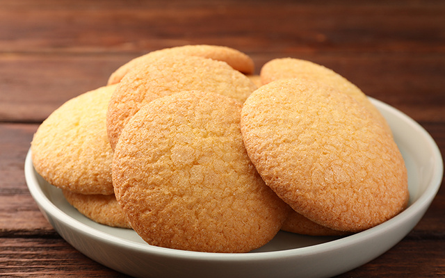 Bolachinha caseira que derrete na boca, com o mesmo sabor da que a vovó preparava