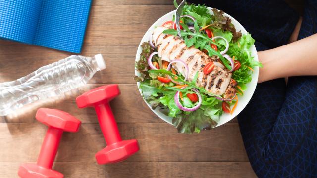 Sua alimentação pode estar atrapalhando o ganho muscular: esses são os principais erros e como corrigi-los