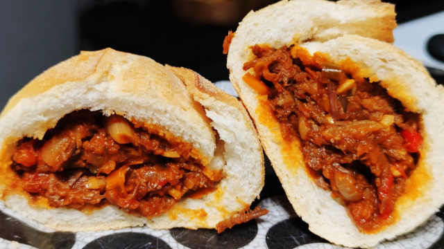 Essa receita de Festa Junina vai se tornar o seu lanche favorito: é muito fácil de fazer e vai te deixar lambendo os dedos!