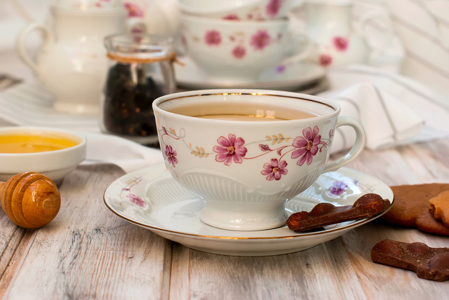 Deixe seu cafezinho mais charmoso: 6 jogos de xícara com até 42% de desconto na Mega Oferta Prime