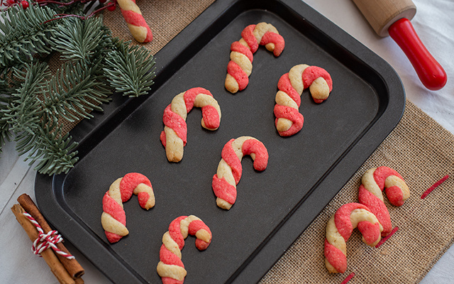 Nem gengibre, nem glacê: fazer esse biscoito de bengalinha é mais fácil do que parece e não precisa nem de molde