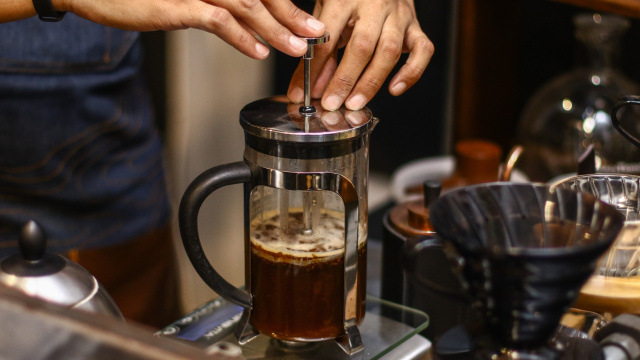 Apreciada por todo o mundo, a prensa francesa é muito fácil de usar (Créditos: Shutterstock)