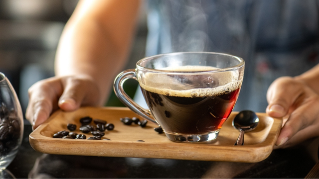 Pessoas que preferem café preto têm 8 traços de personalidade em comum, segundo a psicologia