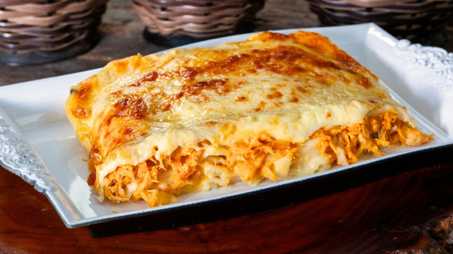 Essa receita de lasanha de frango com queijo da minha avó é a melhor de todas e vai te deixar com água na boca