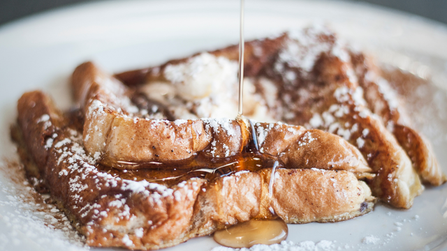 O que é french toast? Confira 3 utensílios que vão te ajudar a fazer a receita em casa