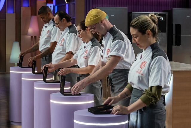 MasterChef Confeitaria 2025: participantes se emocionam com surpresa no início do episódio | Foto: Divulgação/Flickr/BandTV