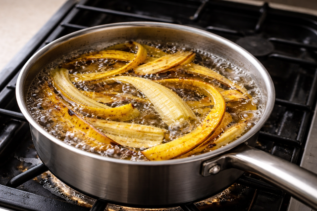 Ferver casca de banana: por que esse hábito está conquistando quem quer dormir melhor