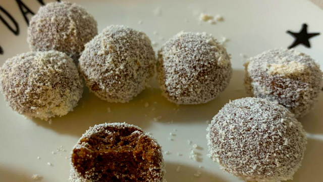 Essa versão feita com cacau em pó e whey protein é deliciosa (Créditos: TudoGostoso / @Franci Yuki)