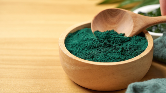 A spirulina está conquistando atletas e nutricionistas: o que é, para que serve e por que você deve considerar o seu uso