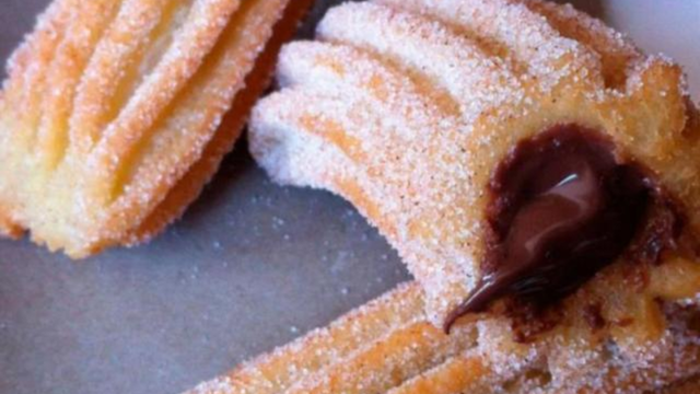 Churros de chocolate na airfryer. (créditos: TudoGostoso)