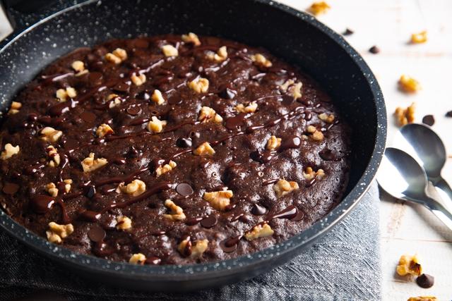 Aprendi com a minha vizinha cozinheira como fazer bolo sem forno: é muito FÁCIL!