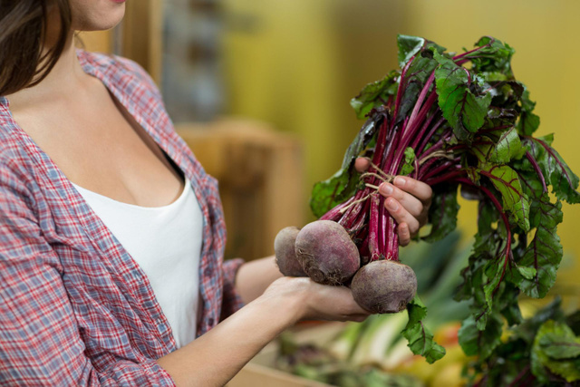 Descubra como plantar beterraba no vaso para sempre ter o legume fresco em casa