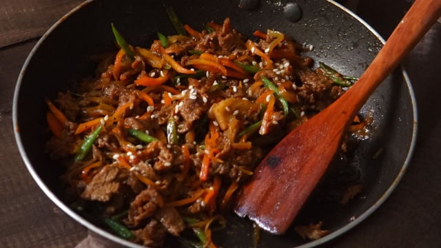 Depois que aprendi a fazer carne ao estilo coreano, meu marido pede toda semana: veja a receita do bulgogi