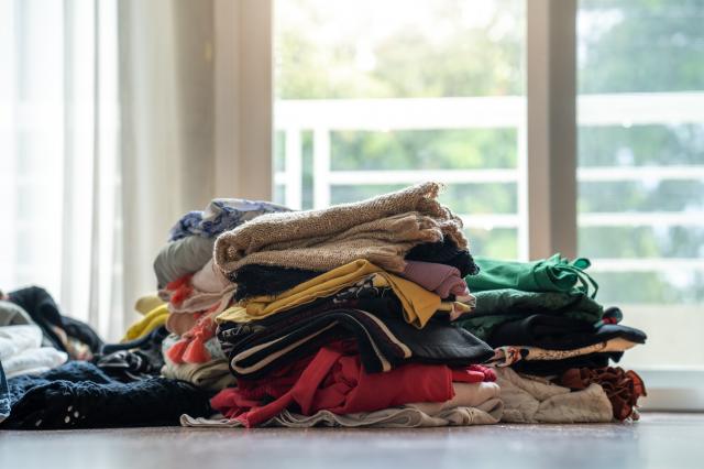 Esta rotina incomum de lavagem de roupa pode indicar TDAH, segundo especialistas