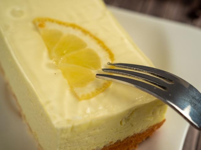 Com um toque cítrico, essa receita surpreende no sabor! (Créditos: Shutterstock)