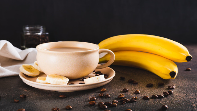 5 receitas com banana para consumir a fruta de segunda a sexta no café da manhã