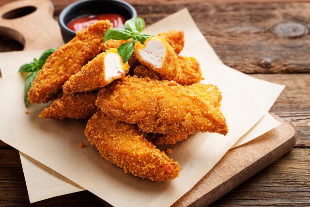 Frango à milanesa na airfryer: economize tempo e ganhe saúde com essa receita