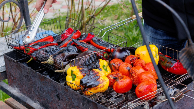 5 receitas deliciosas para fazer um churrasco vegetariano e não deixar ninguém de fora da comilança