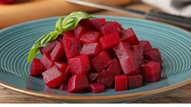 Cientificamente comprovado: os benefícios da beterraba e sua versatilidade gastronômica em receitas deliciosas