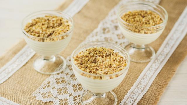 Mousse de banana muito cremoso, fácil e rápido é a sobremesa perfeita para o verão
