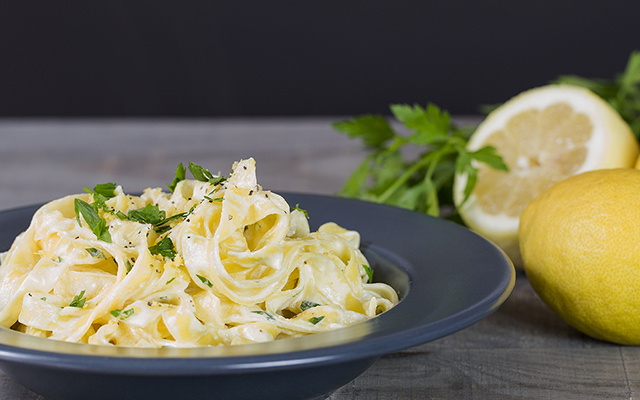Tagliolini ao limão: aprendi com uma italiana essa receita de macarrão cremoso e perfumado