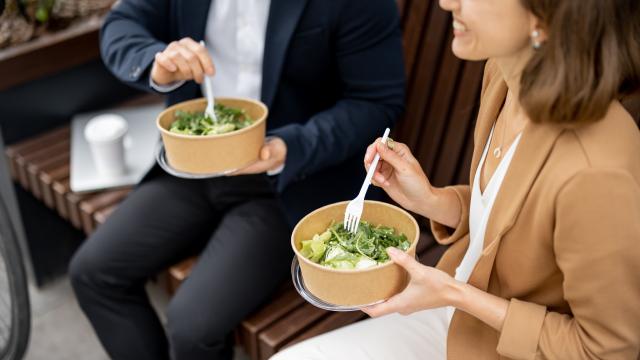 Preparar marmitas com antecedência e pensar em lanches para a semana são algumas das dicas do TudoGostoso (Créditos: Shutterstock)