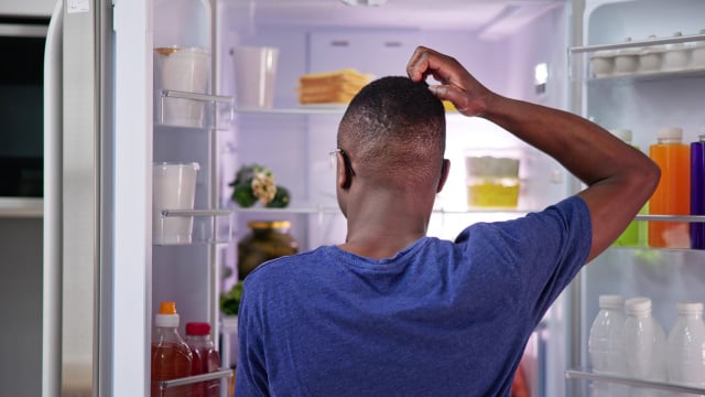 Sua geladeira não gela? O motivo pode ser estar nessa falha simples que os técnicos sempre alertam